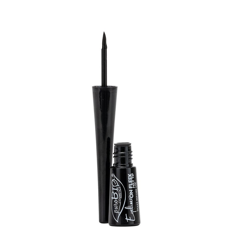 Puro bio Eyeliner on fleek brush tip